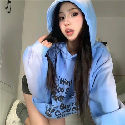 超模之女出道颜值引争议，学校展开调查，长达一周引热议